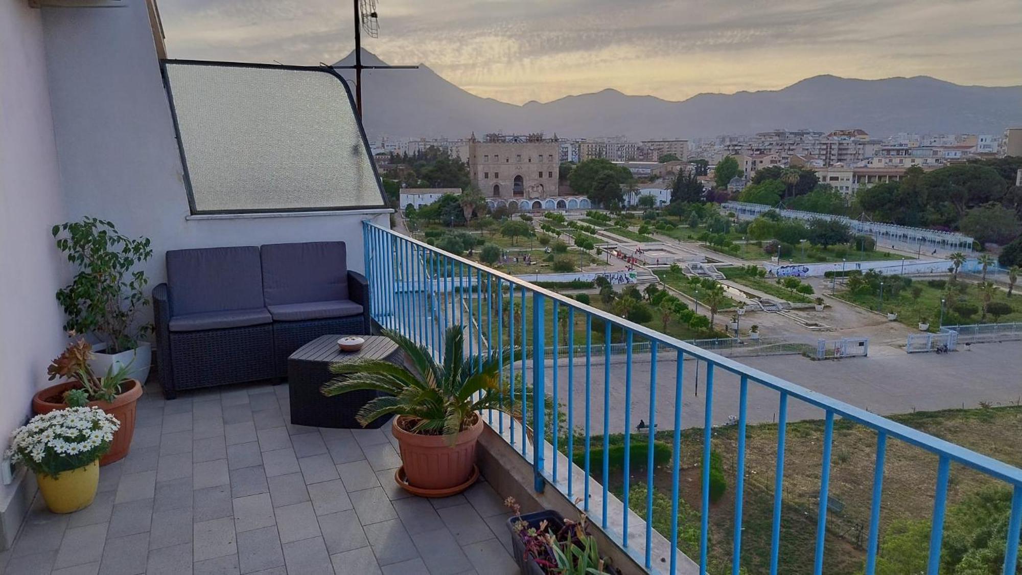 Appartamento La Terrazza Sul Castello Palermo Esterno foto